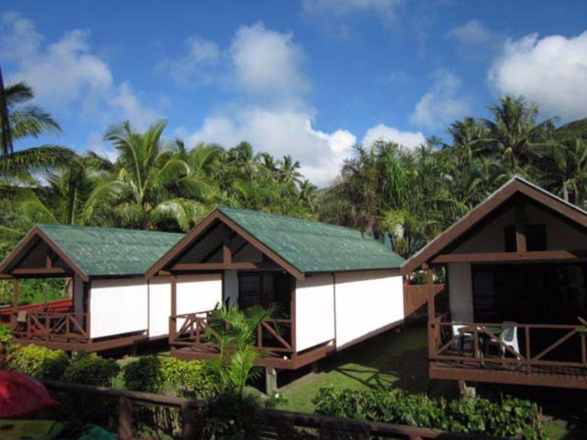 Вілла Aroko Bungalows Аваруа Екстер'єр фото