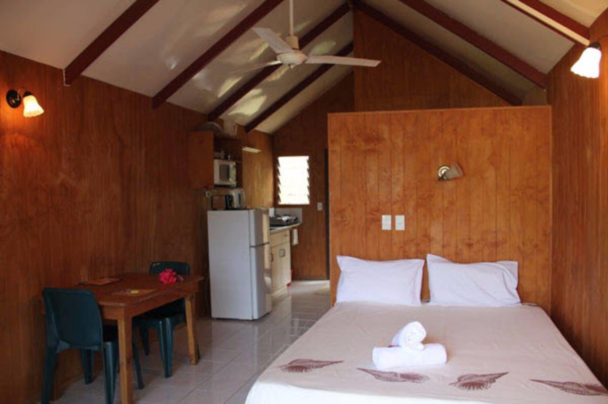 Вілла Aroko Bungalows Аваруа Екстер'єр фото